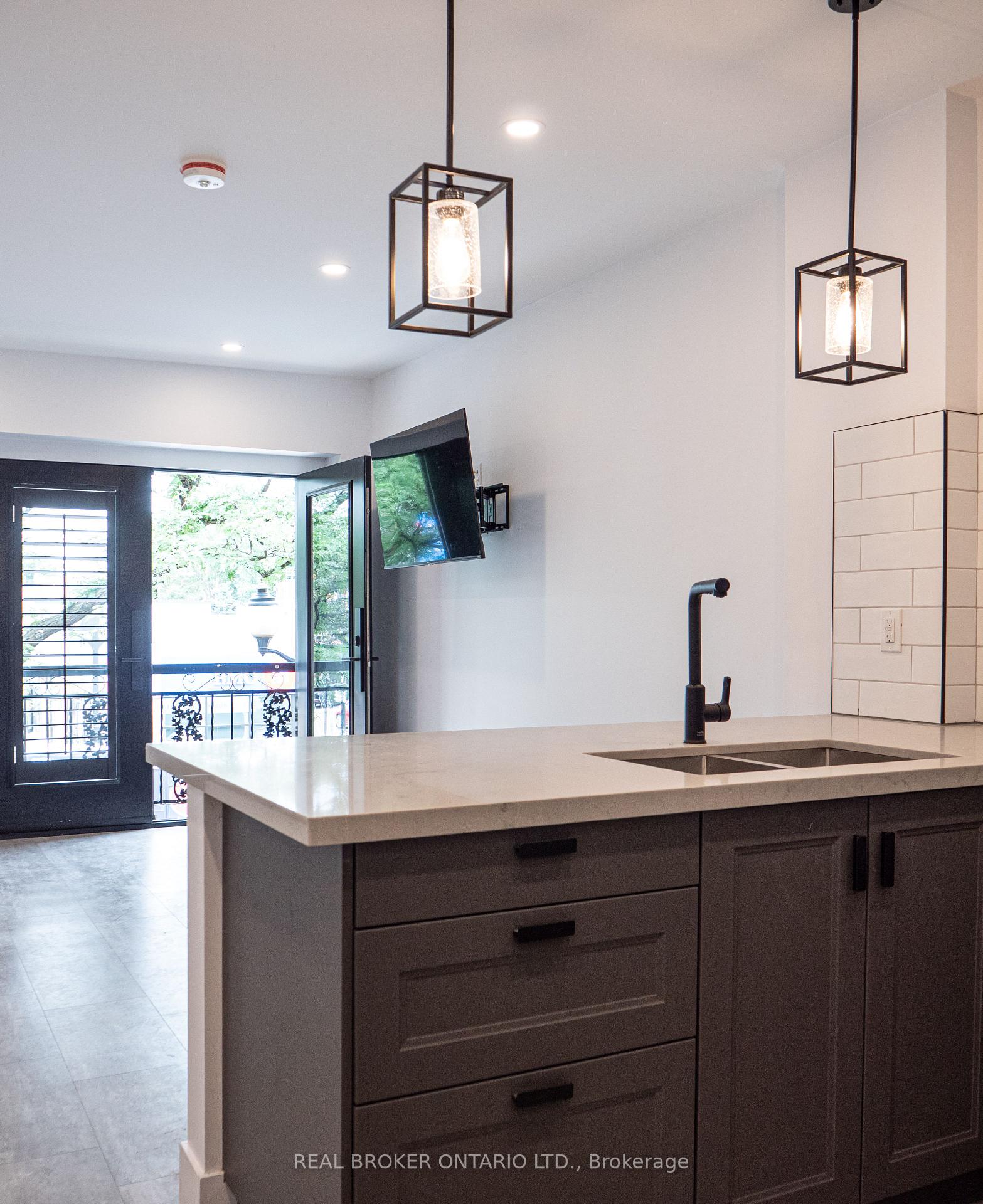 Photo 14 of Unit 1, 284 James Street N, Hamilton, Beasley — HOMEH