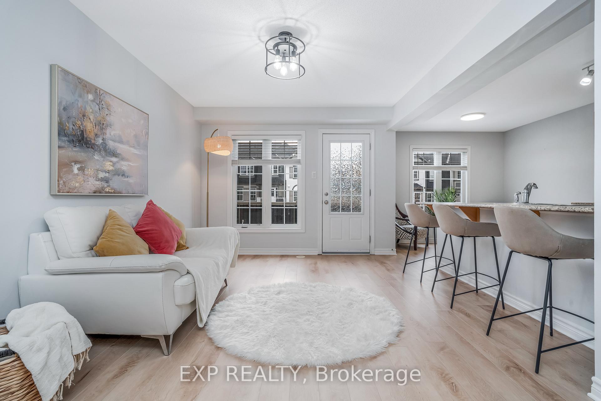 Photo 6 of 604 Meadowcreek Circle, Ottawa, Kanata - Emerald Meadows/Trailwest — HOMEH