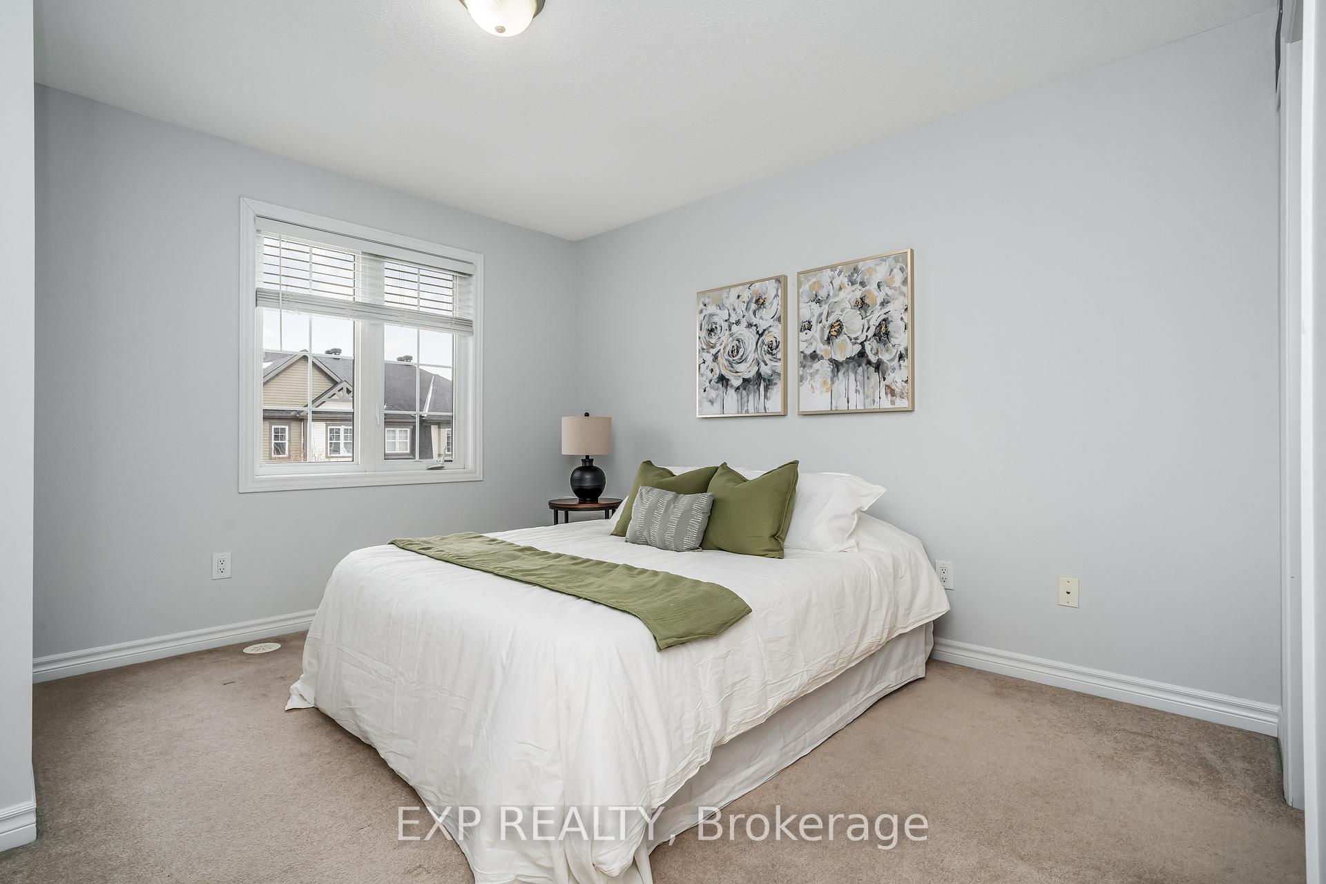 Photo 17 of 604 Meadowcreek Circle, Ottawa, Kanata - Emerald Meadows/Trailwest — HOMEH