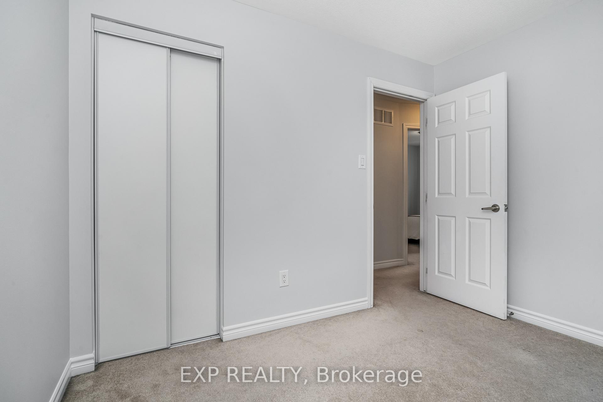 Photo 23 of 604 Meadowcreek Circle, Ottawa, Kanata - Emerald Meadows/Trailwest — HOMEH