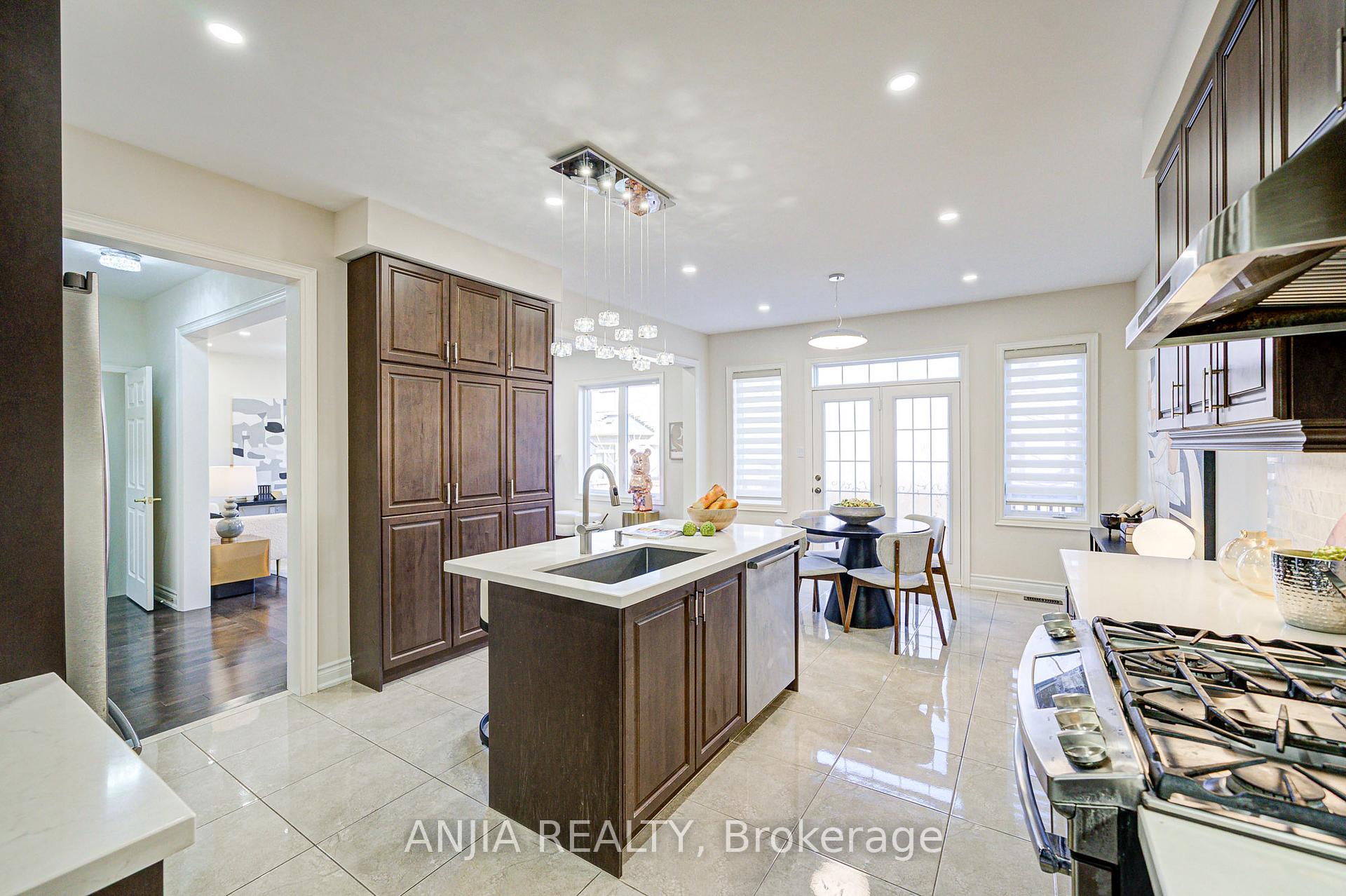 Photo 11 of 74 Hubner Avenue, Markham, Berczy — HOMEH
