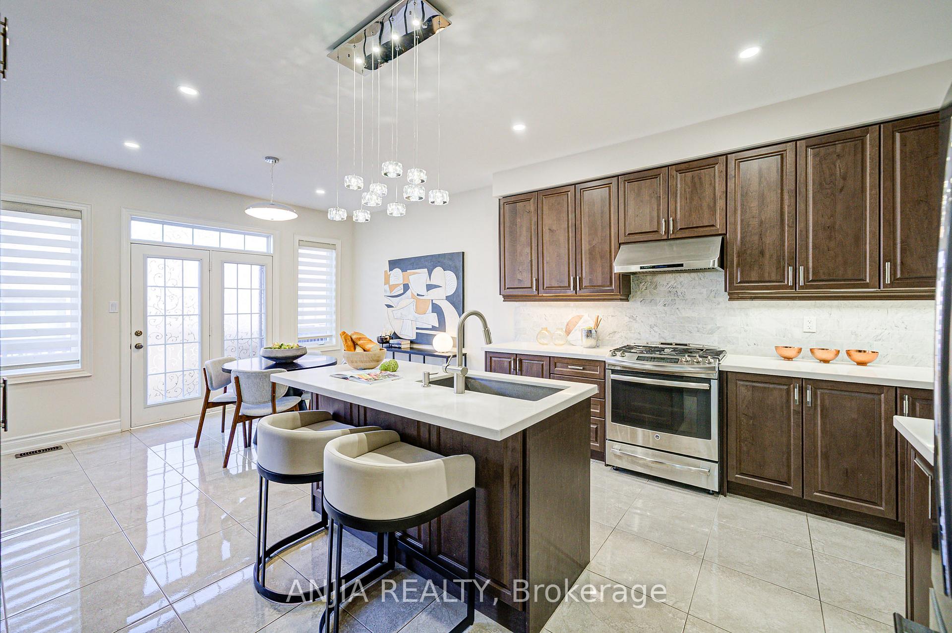 Photo 14 of 74 Hubner Avenue, Markham, Berczy — HOMEH