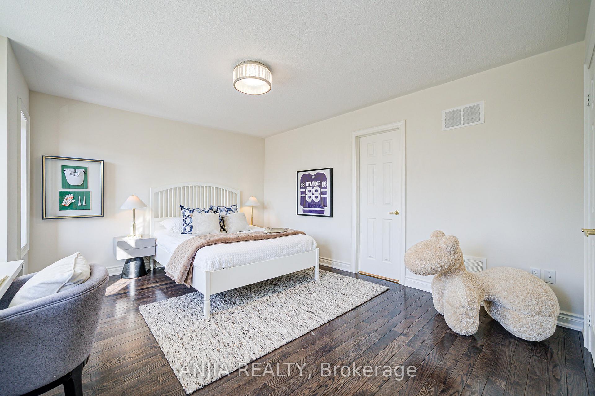 Photo 28 of 74 Hubner Avenue, Markham, Berczy — HOMEH