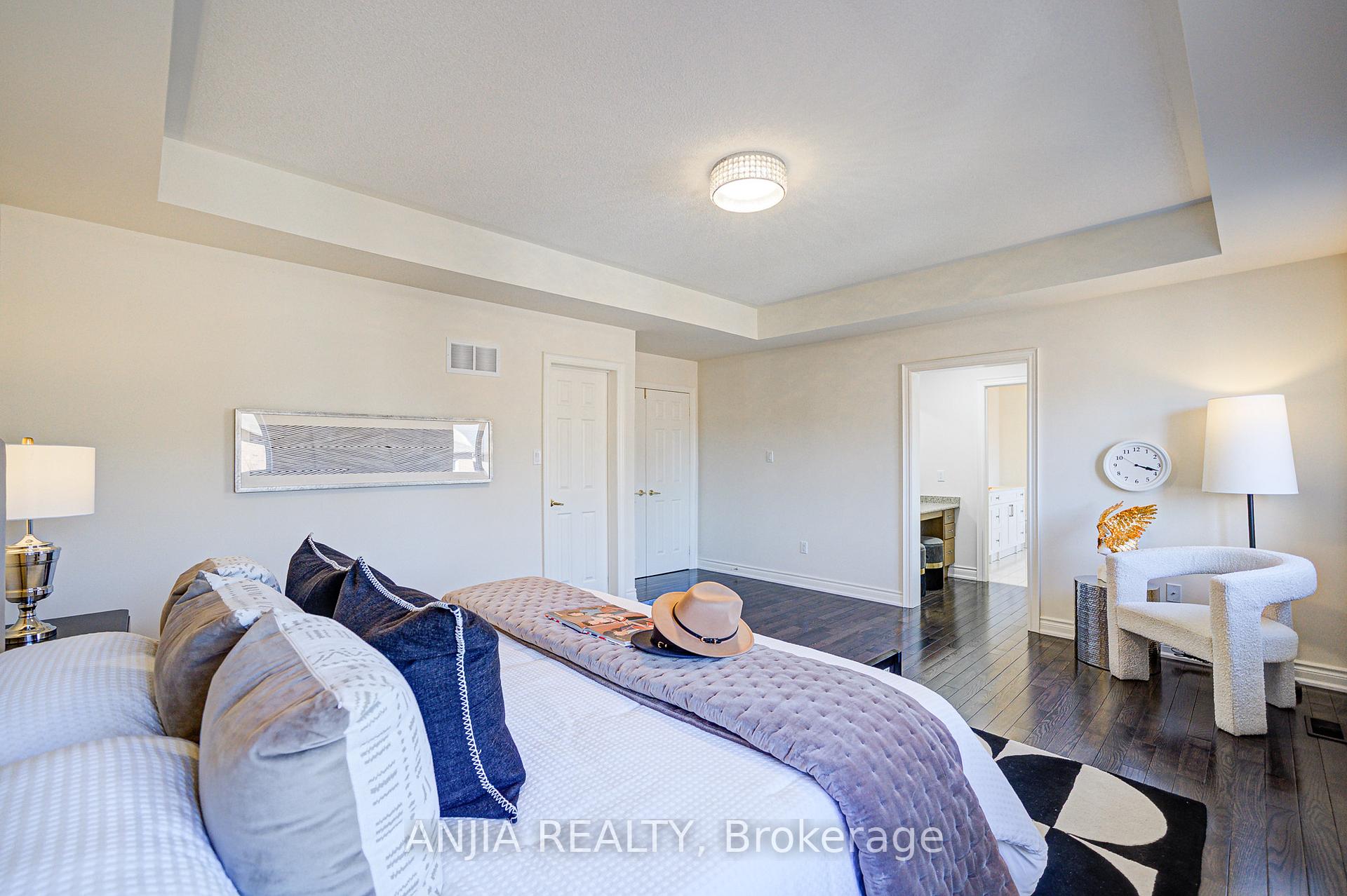 Photo 39 of 74 Hubner Avenue, Markham, Berczy — HOMEH