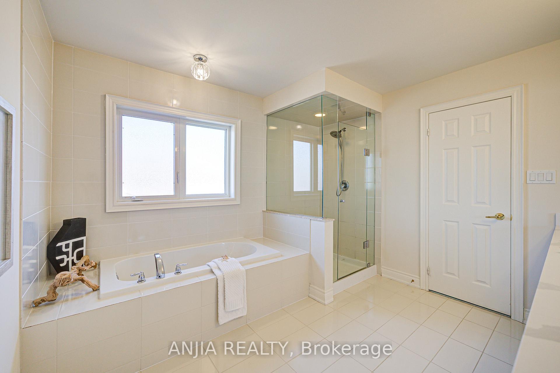 Photo 46 of 74 Hubner Avenue, Markham, Berczy — HOMEH