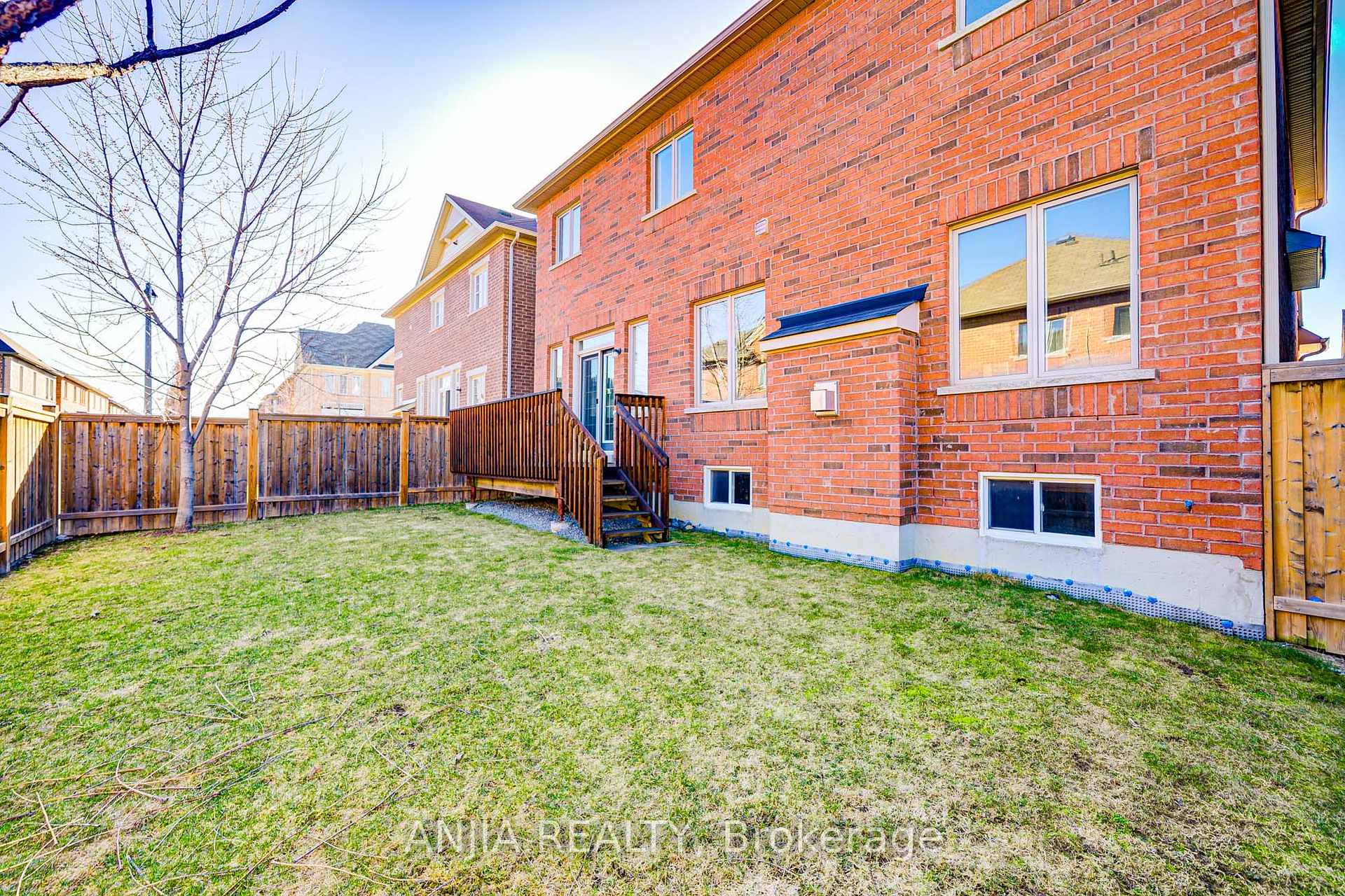 Photo 47 of 74 Hubner Avenue, Markham, Berczy — HOMEH