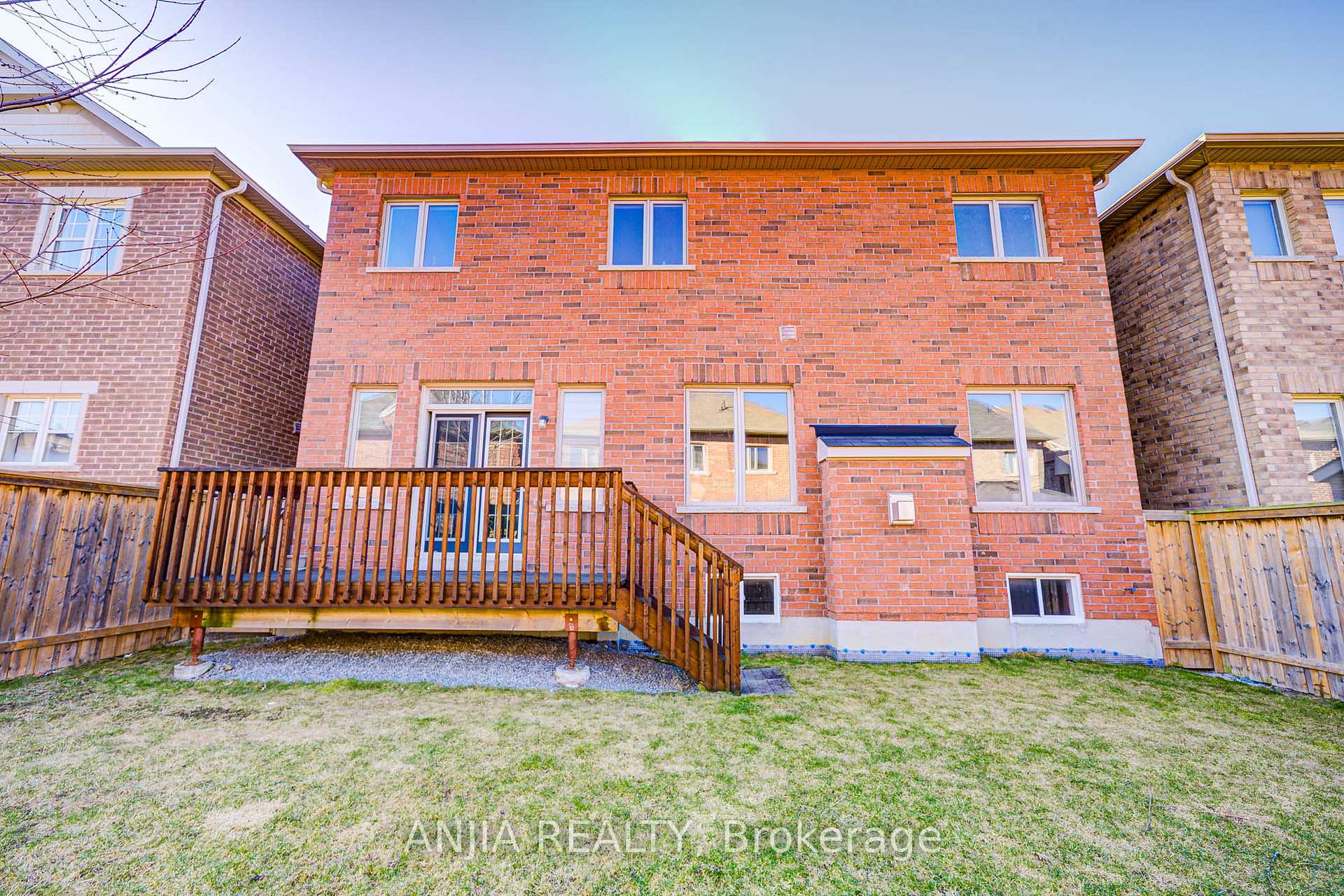 Photo 48 of 74 Hubner Avenue, Markham, Berczy — HOMEH