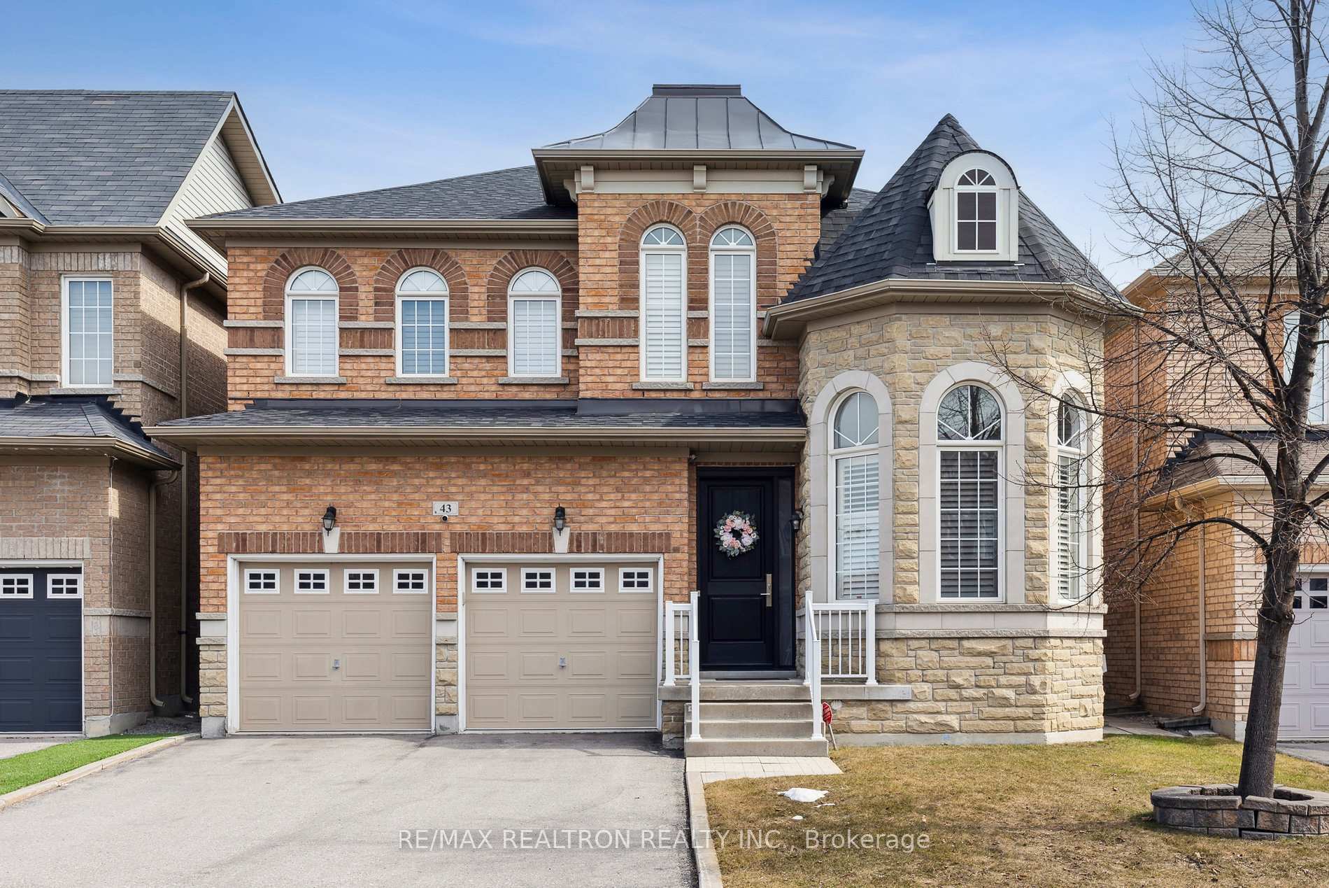 Photo 1 of 43 Bernbridge Road, Markham, Box Grove — HOMEH