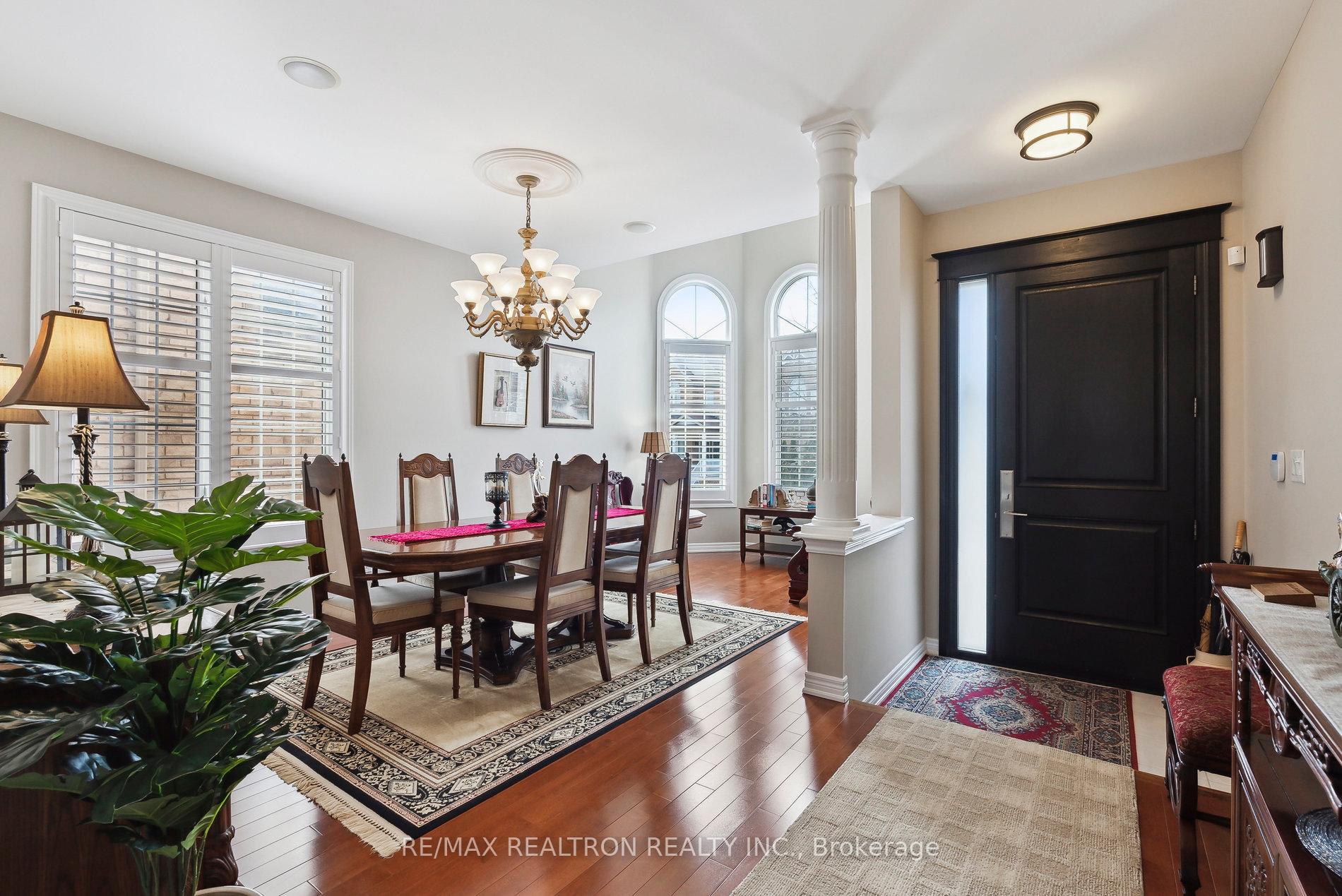 Photo 2 of 43 Bernbridge Road, Markham, Box Grove — HOMEH