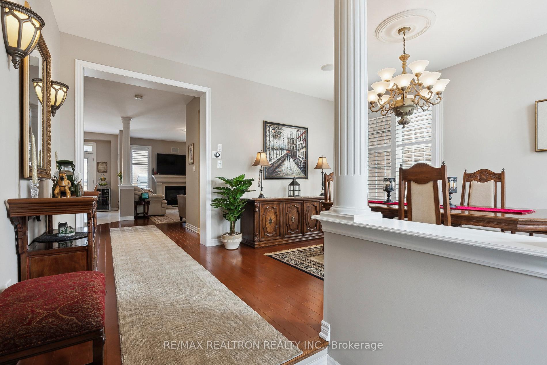 Photo 4 of 43 Bernbridge Road, Markham, Box Grove — HOMEH