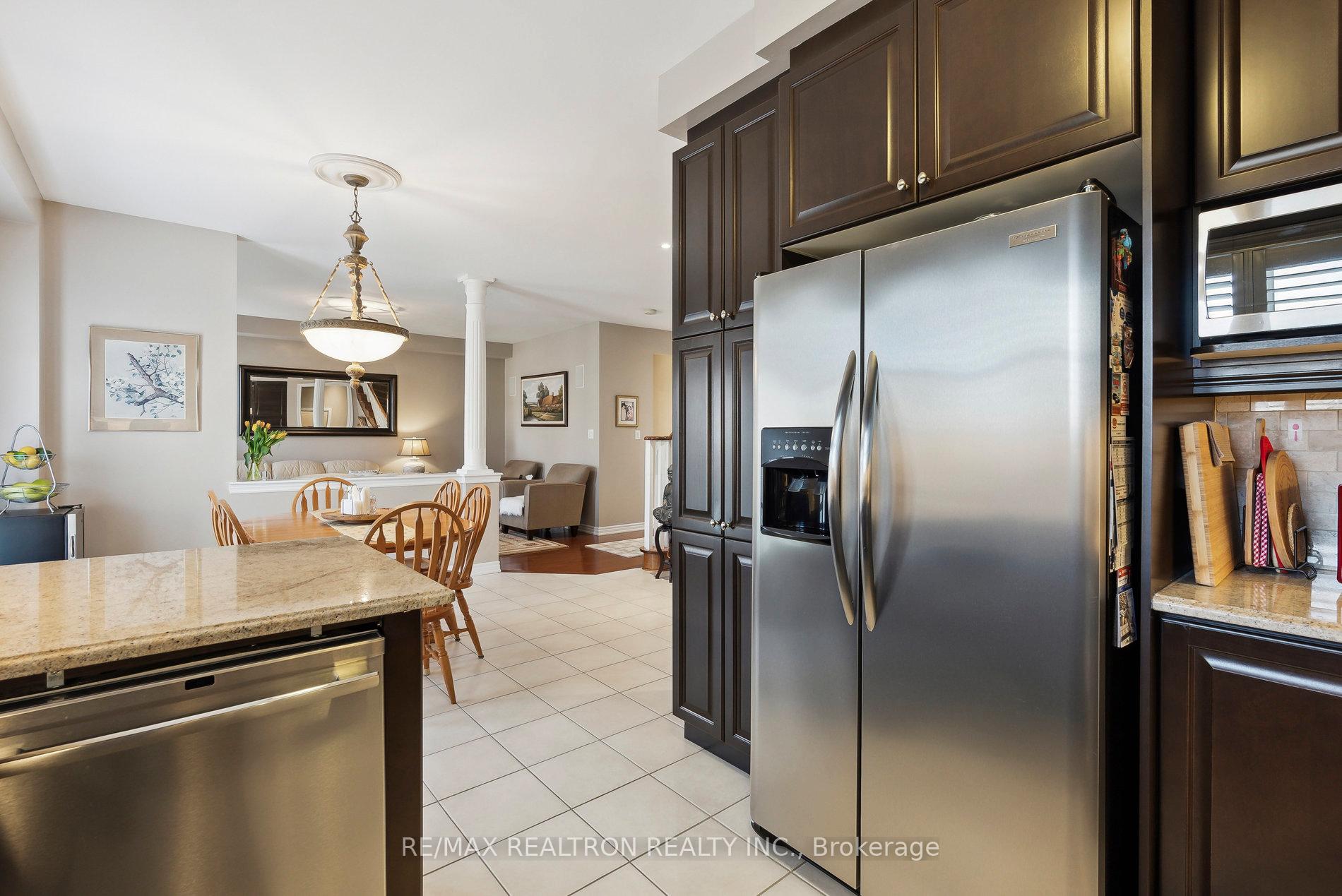 Photo 18 of 43 Bernbridge Road, Markham, Box Grove — HOMEH