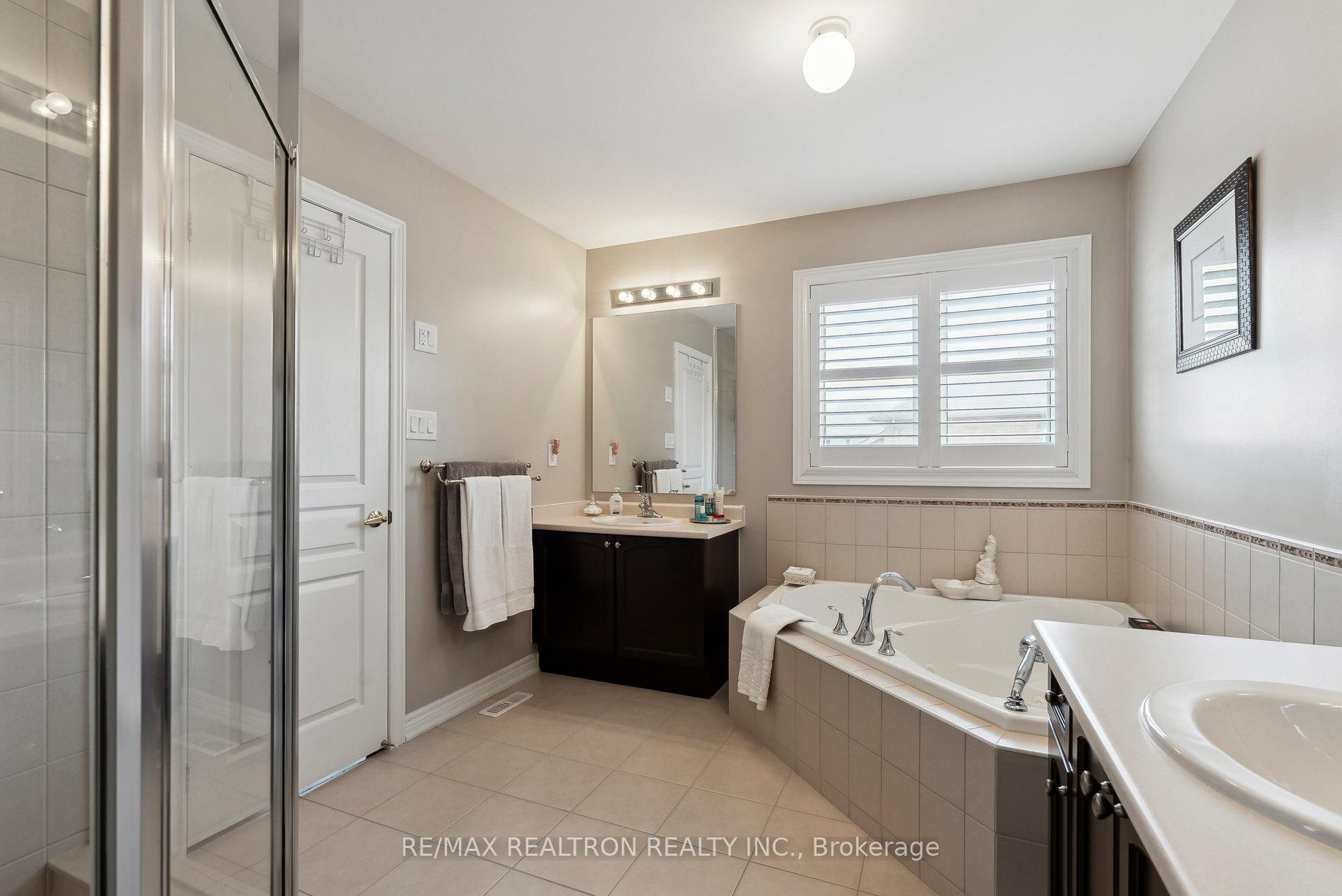 Photo 30 of 43 Bernbridge Road, Markham, Box Grove — HOMEH