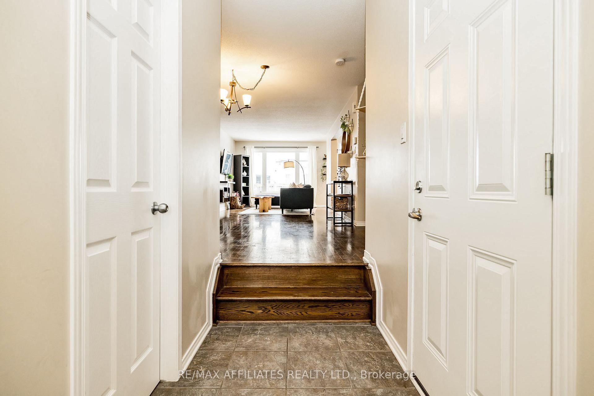 Photo 6 of 203 Opus Street, Ottawa, Kanata - Emerald Meadows/Trailwest — HOMEH