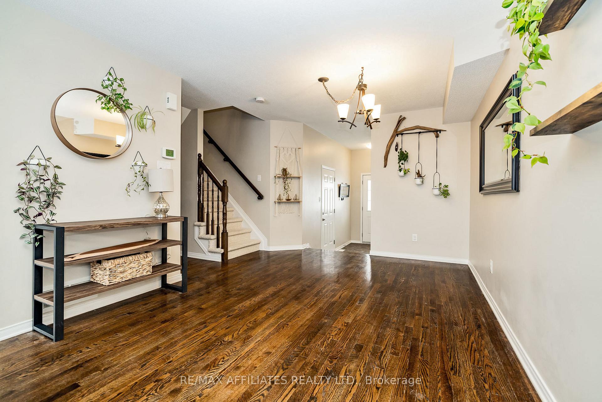 Photo 9 of 203 Opus Street, Ottawa, Kanata - Emerald Meadows/Trailwest — HOMEH