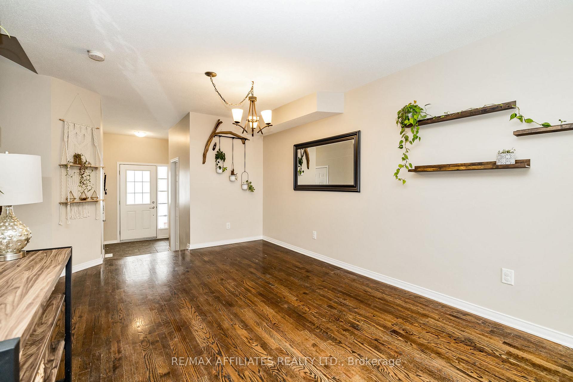 Photo 10 of 203 Opus Street, Ottawa, Kanata - Emerald Meadows/Trailwest — HOMEH