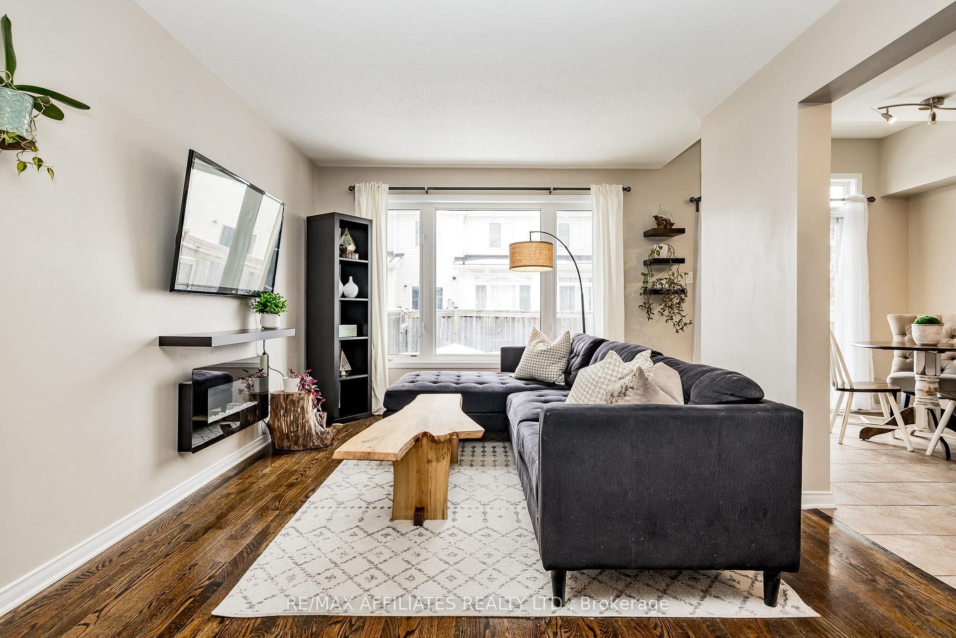 Photo 11 of 203 Opus Street, Ottawa, Kanata - Emerald Meadows/Trailwest — HOMEH
