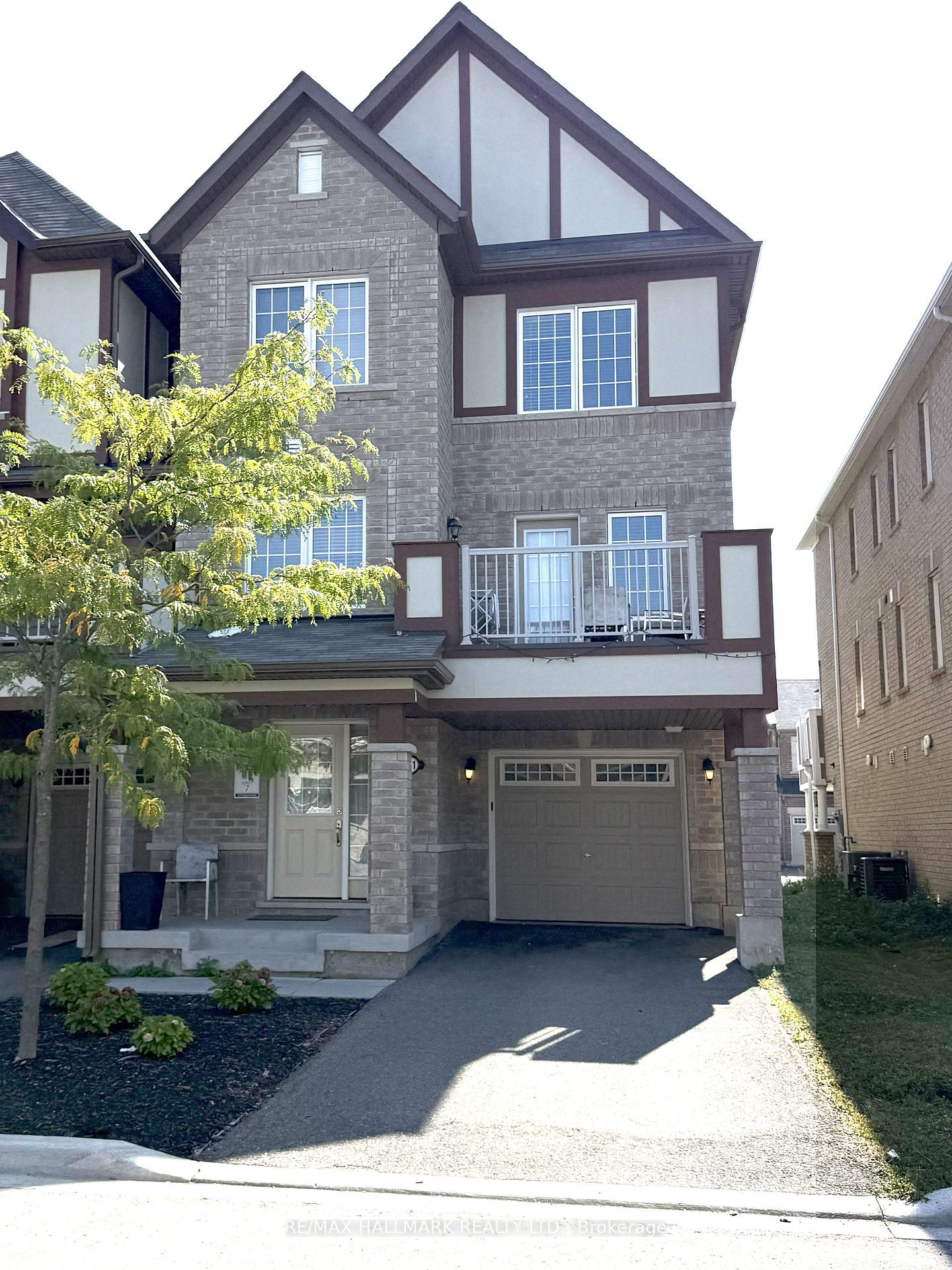 Photo 1 of 1161 Duignan Crescent, Milton, Ford — HOMEH