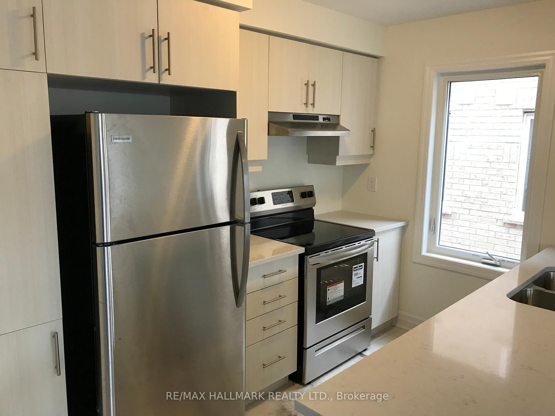 Photo 5 of 1161 Duignan Crescent, Milton, Ford — HOMEH