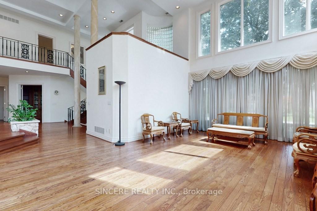 Photo 5 of 6 Huckleberry Lane, Markham, Bayview Glen — HOMEH