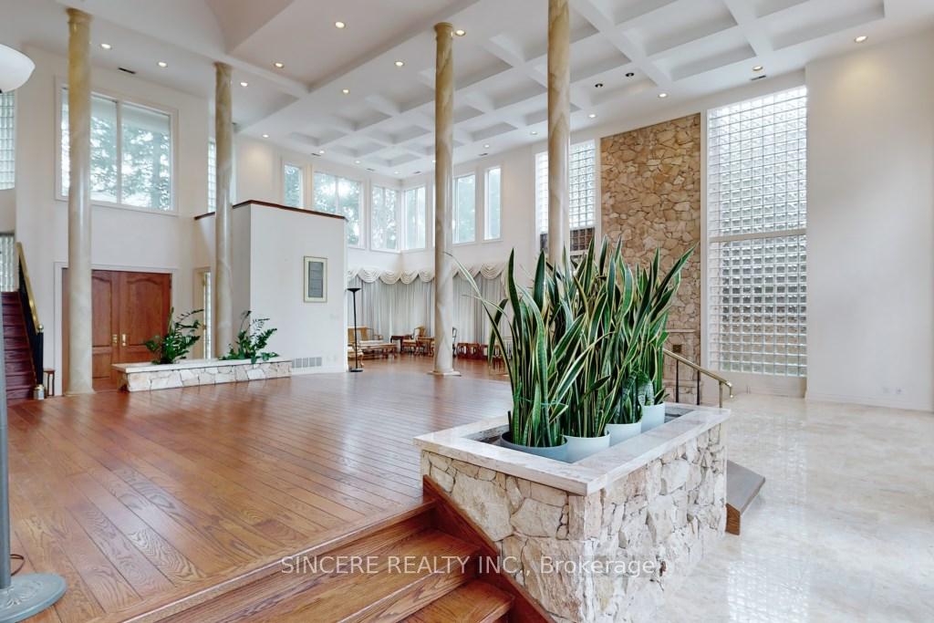 Photo 9 of 6 Huckleberry Lane, Markham, Bayview Glen — HOMEH