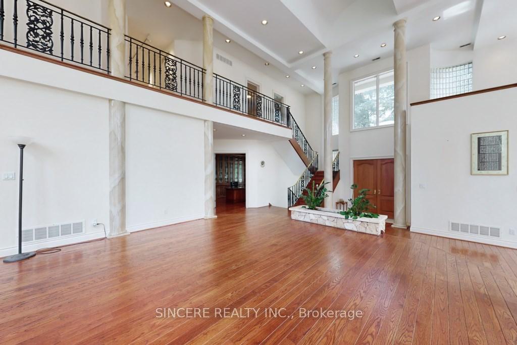 Photo 11 of 6 Huckleberry Lane, Markham, Bayview Glen — HOMEH