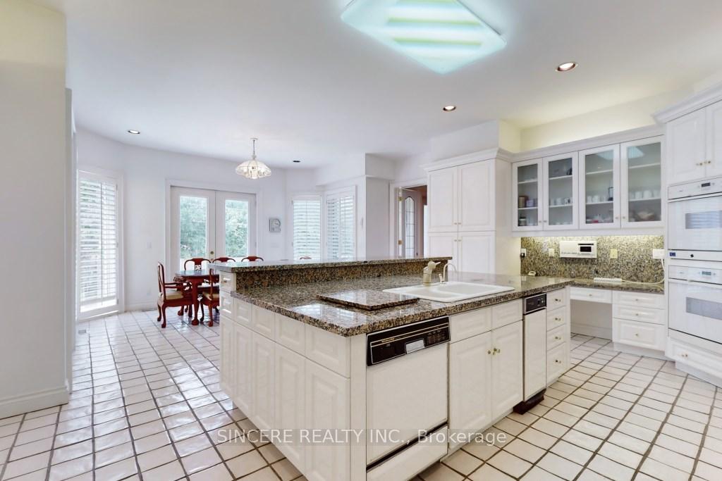 Photo 17 of 6 Huckleberry Lane, Markham, Bayview Glen — HOMEH
