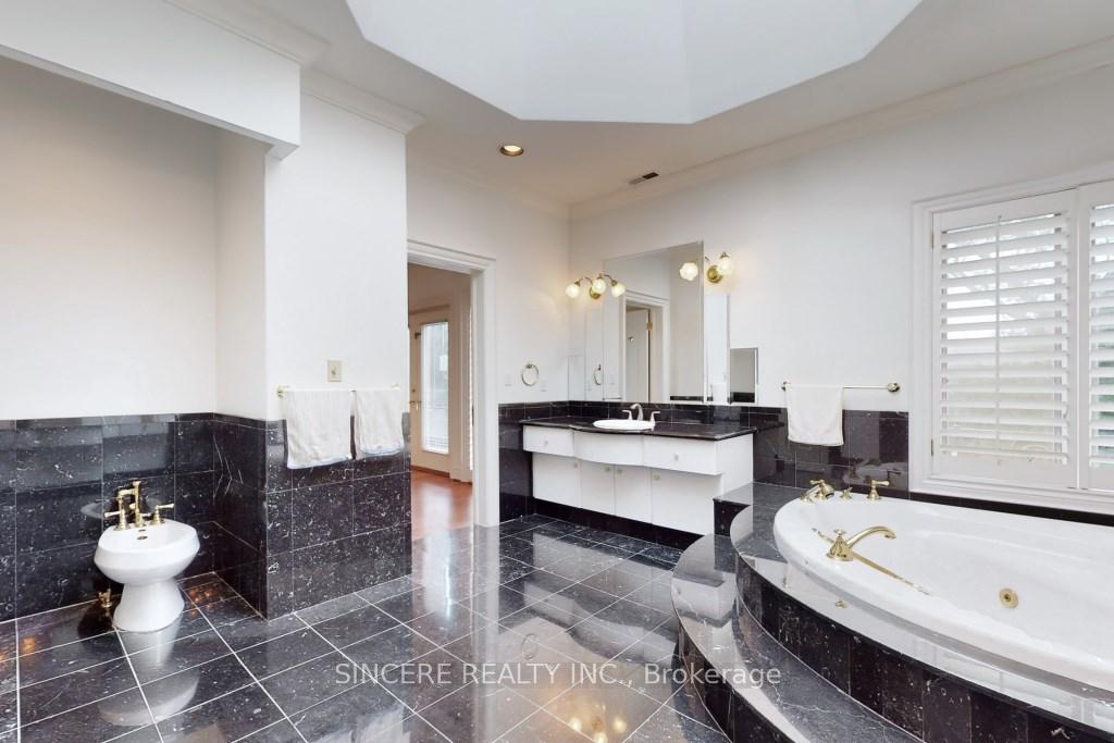 Photo 27 of 6 Huckleberry Lane, Markham, Bayview Glen — HOMEH