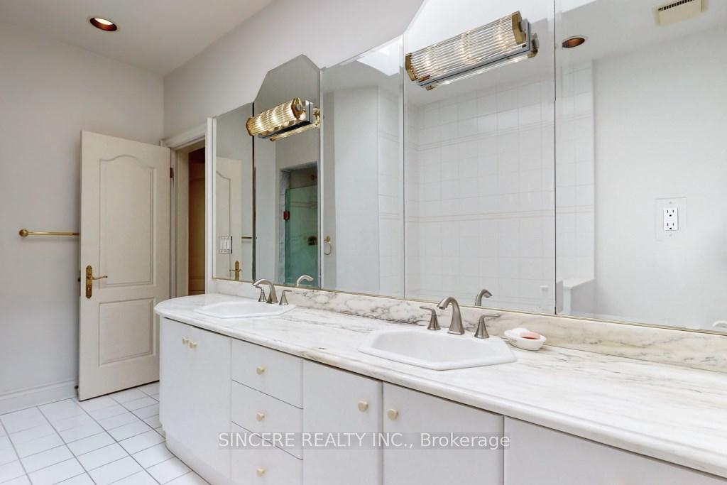 Photo 31 of 6 Huckleberry Lane, Markham, Bayview Glen — HOMEH