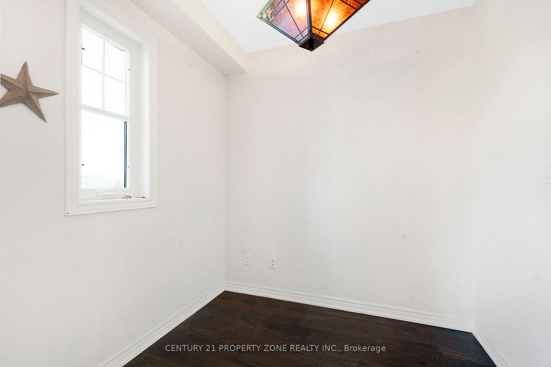 Photo 16 of 401 Baylis Court, Milton, Scott — HOMEH