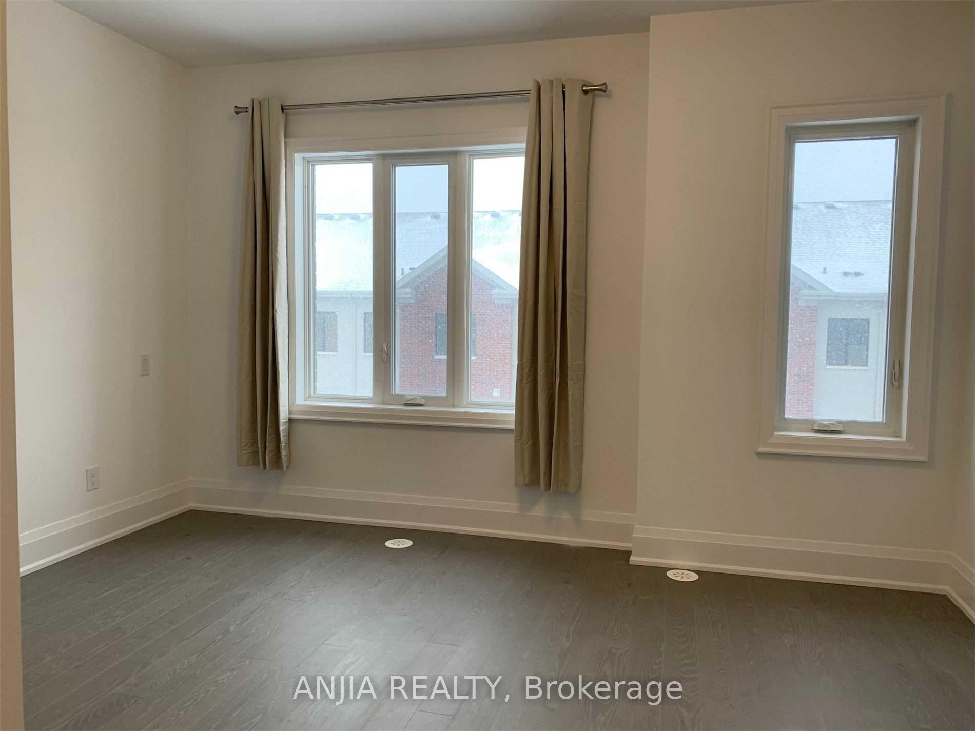 Photo 8 of 77 Feeney Lane, Markham, Commerce Valley — HOMEH
