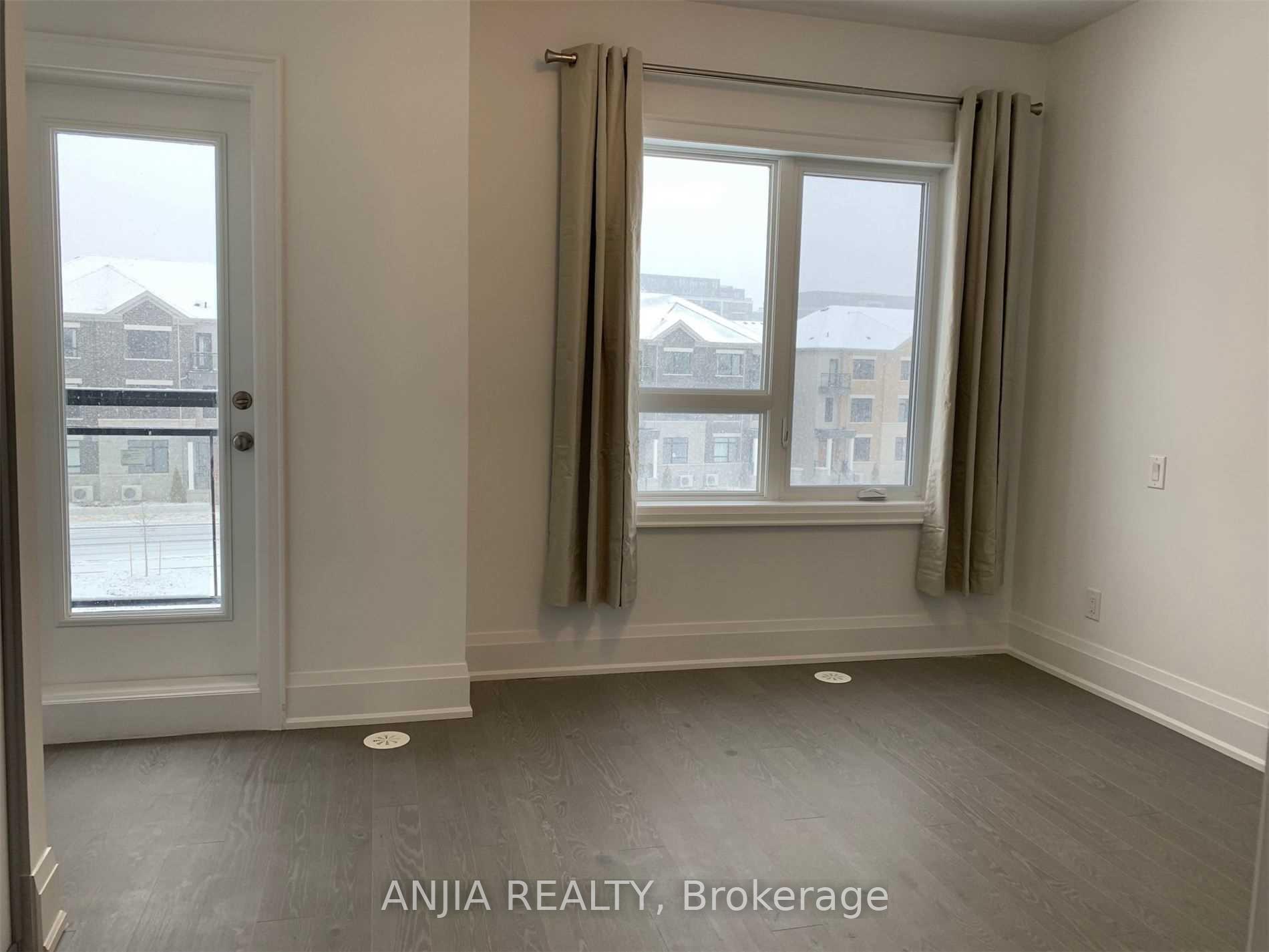 Photo 10 of 77 Feeney Lane, Markham, Commerce Valley — HOMEH