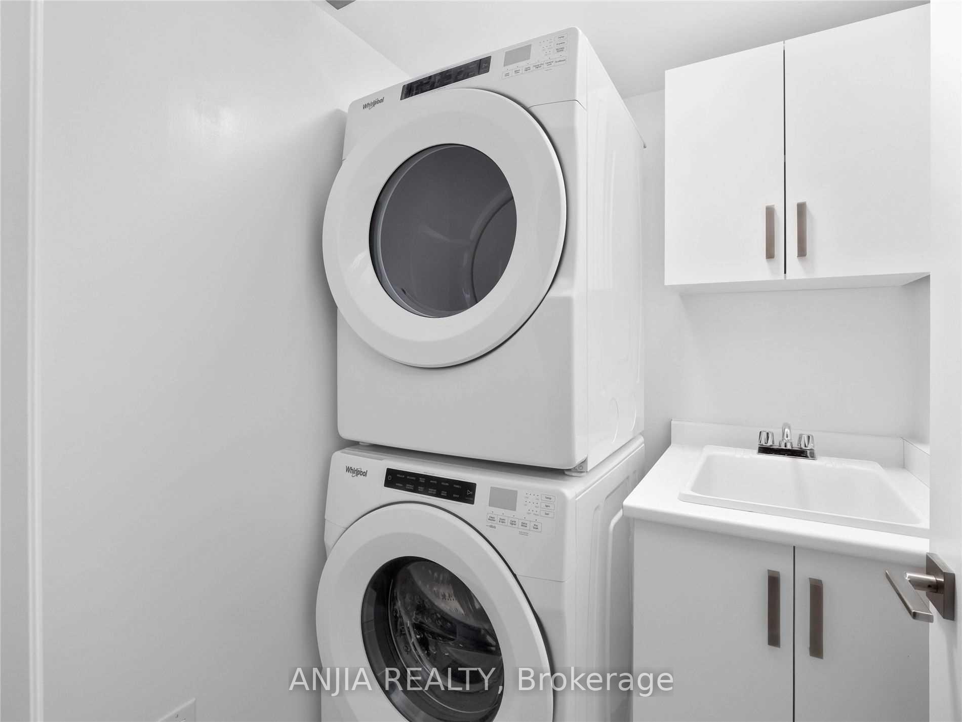 Photo 14 of 77 Feeney Lane, Markham, Commerce Valley — HOMEH