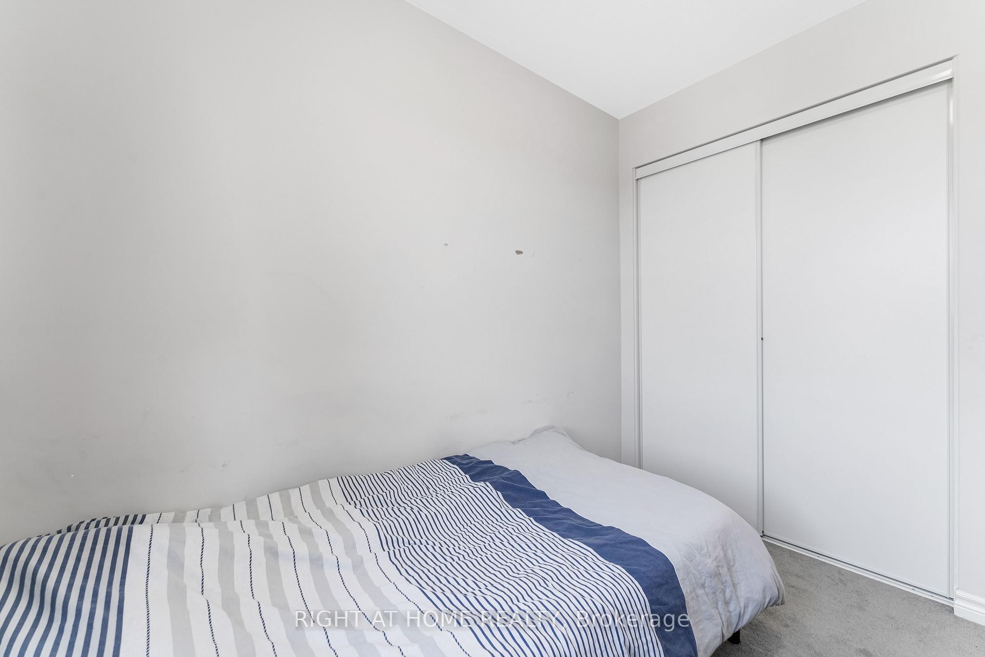 Photo 17 of 74 Feathertop Lane, Ottawa, Kanata - Emerald Meadows/Trailwest — HOMEH