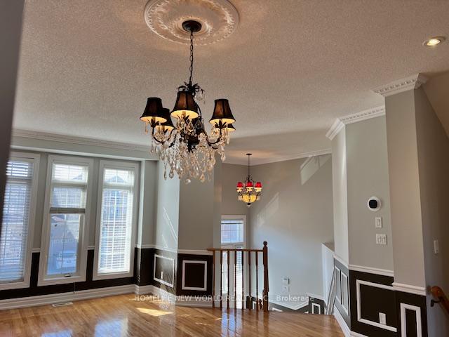 Photo 4 of 13 Goldenwood Crescent, Markham, Greensborough — HOMEH