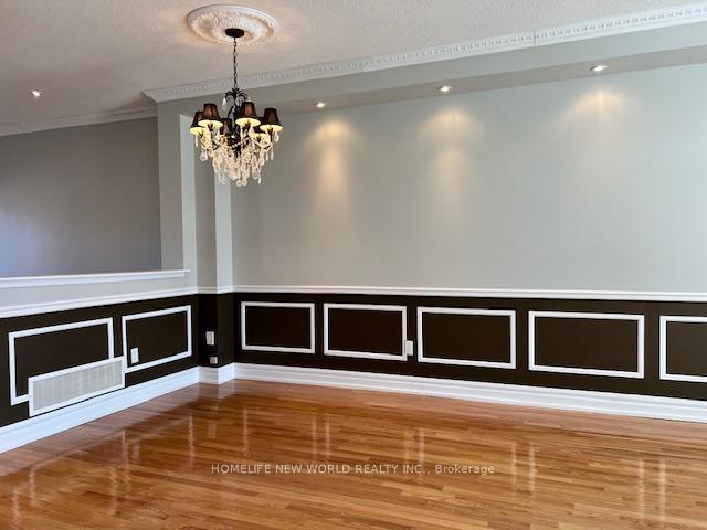 Photo 6 of 13 Goldenwood Crescent, Markham, Greensborough — HOMEH