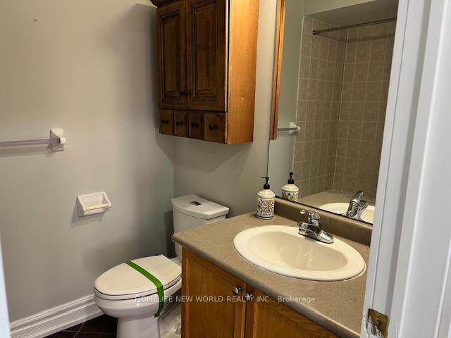 Photo 16 of 13 Goldenwood Crescent, Markham, Greensborough — HOMEH