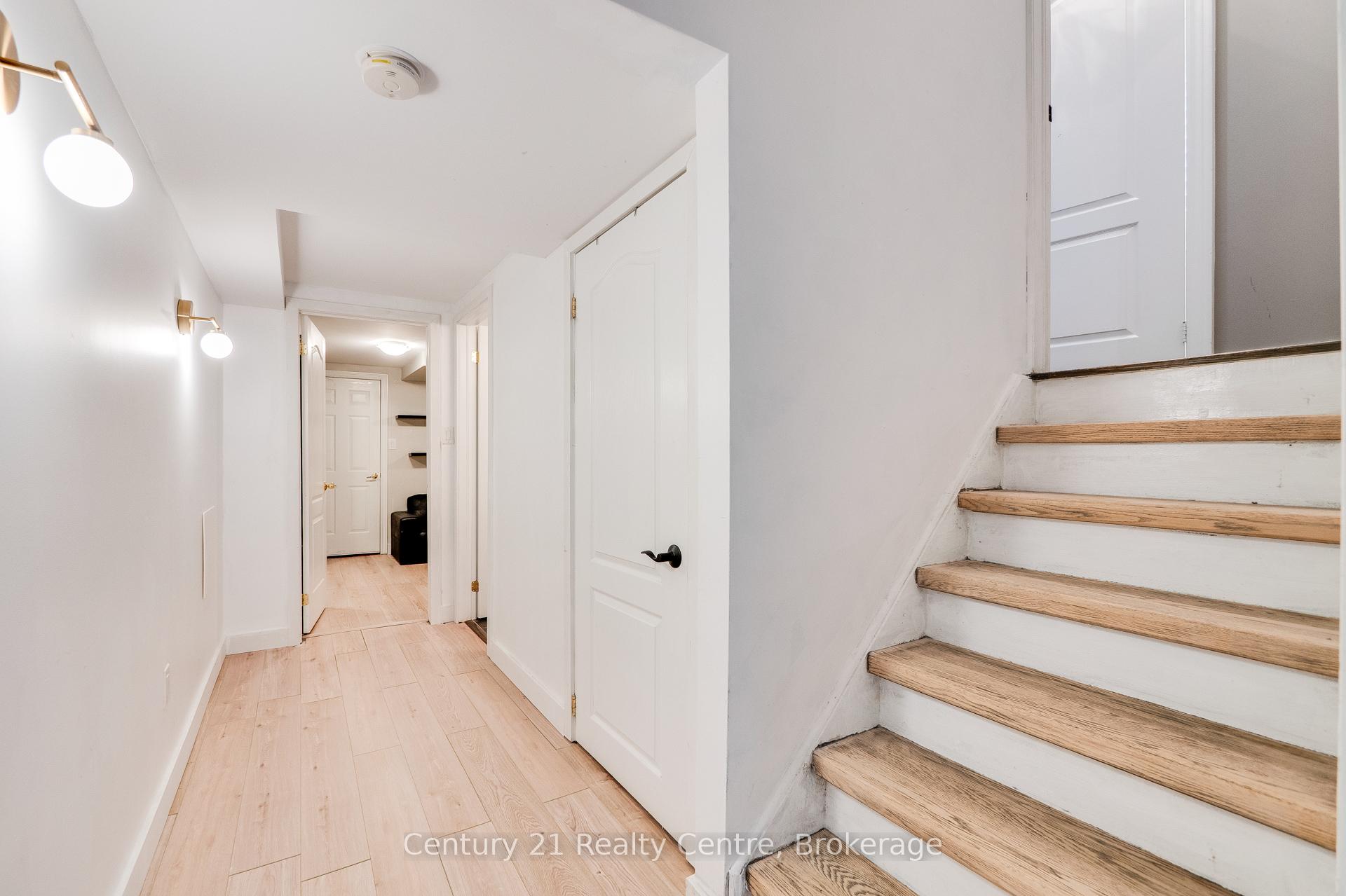 Photo 14 of 741 Wettlaufer Terrace, Milton, Scott — HOMEH