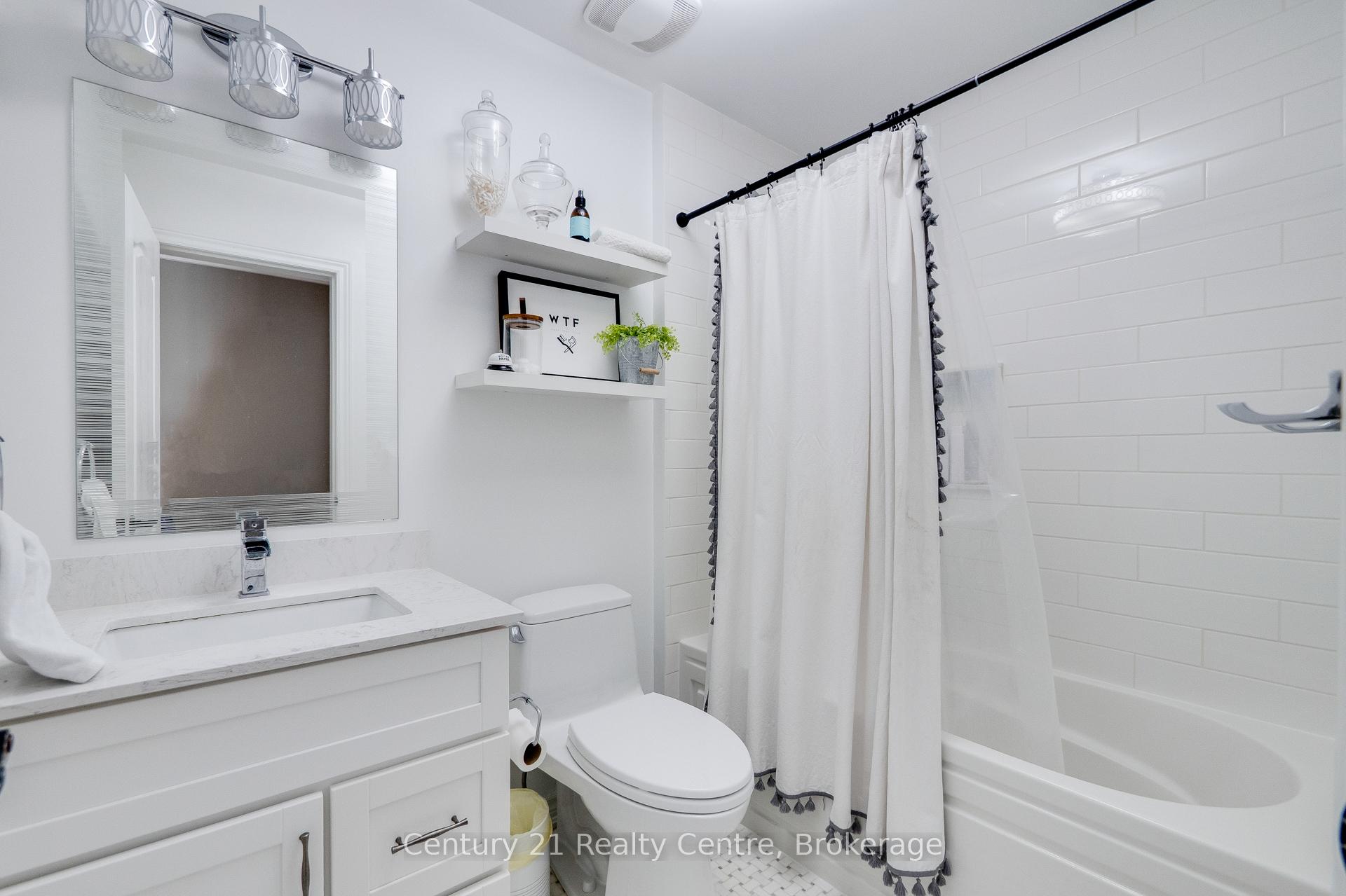 Photo 27 of 741 Wettlaufer Terrace, Milton, Scott — HOMEH