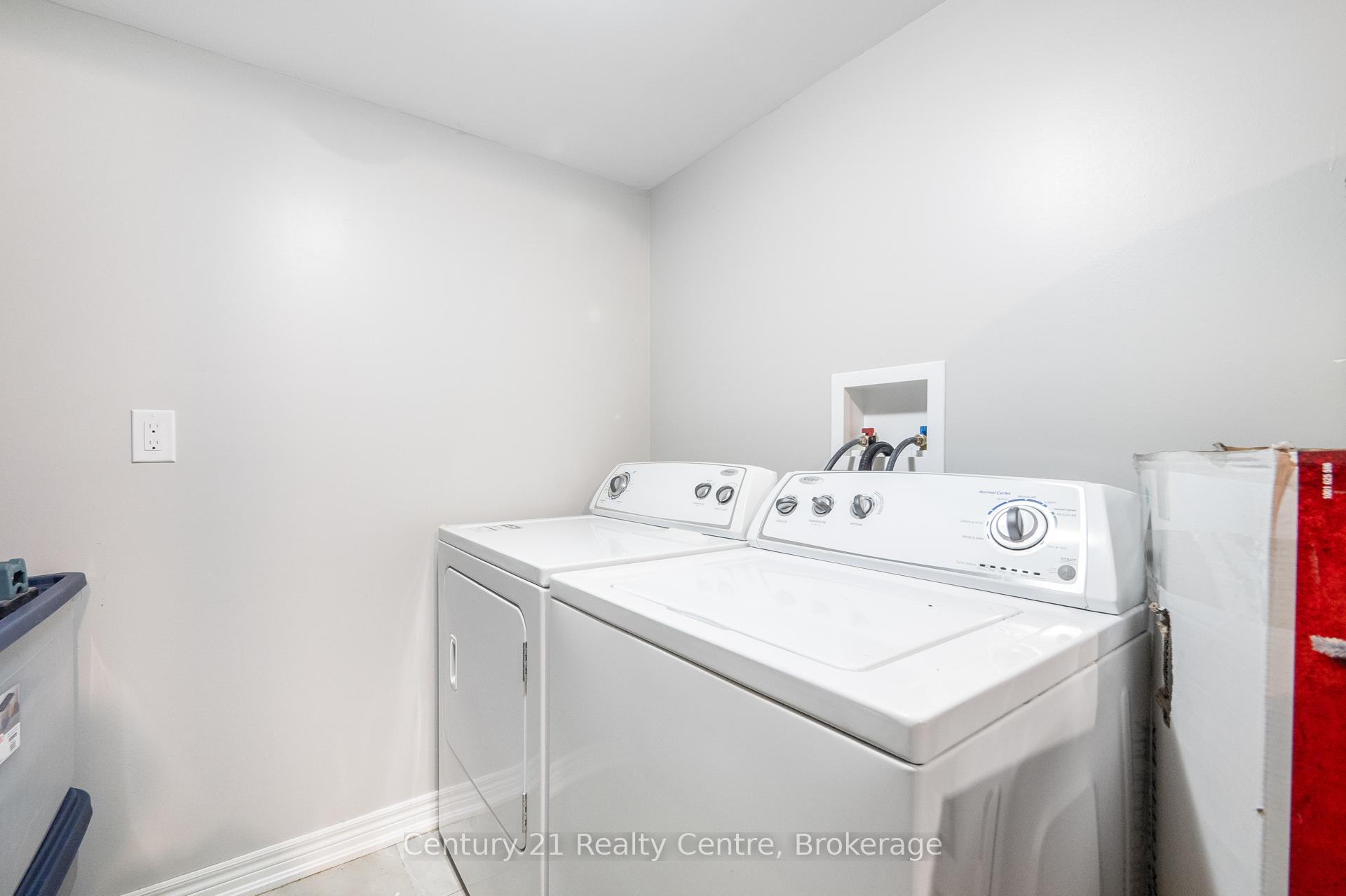 Photo 20 of 741 Wettlaufer Terrace, Milton, Scott — HOMEH