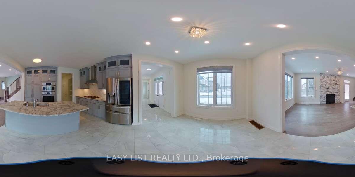 Photo 5 of 10 Navitas Crescent, Markham, Victoria Square — HOMEH