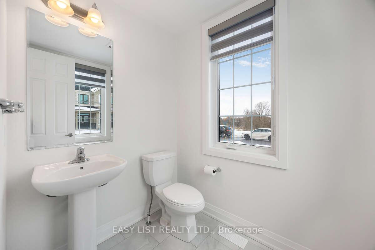 Photo 10 of 10 Navitas Crescent, Markham, Victoria Square — HOMEH