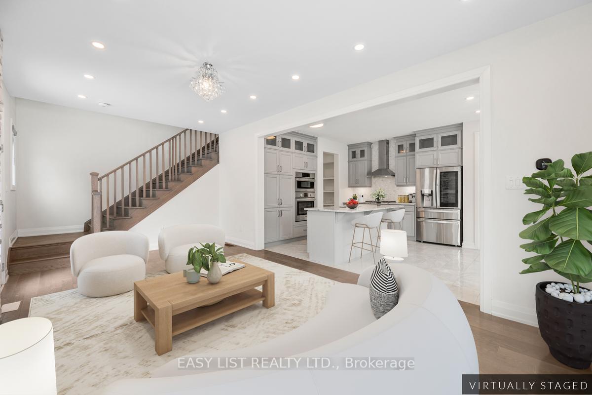 Photo 14 of 10 Navitas Crescent, Markham, Victoria Square — HOMEH