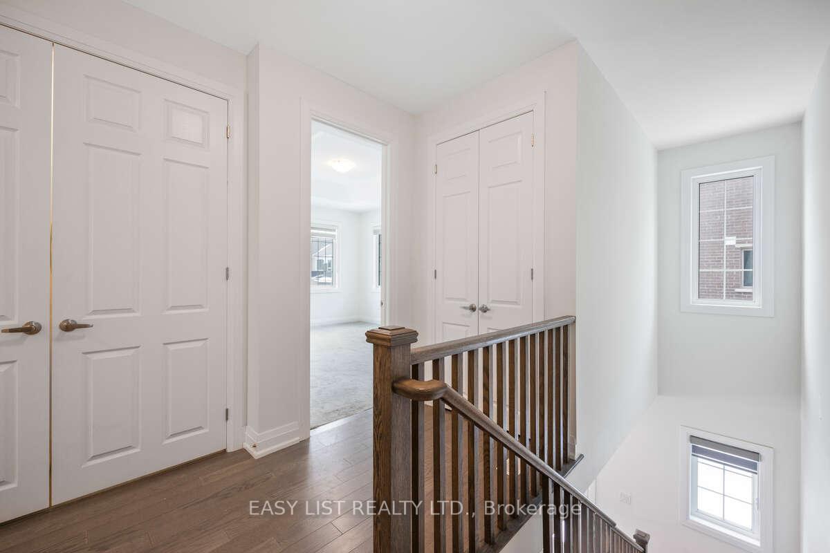 Photo 15 of 10 Navitas Crescent, Markham, Victoria Square — HOMEH
