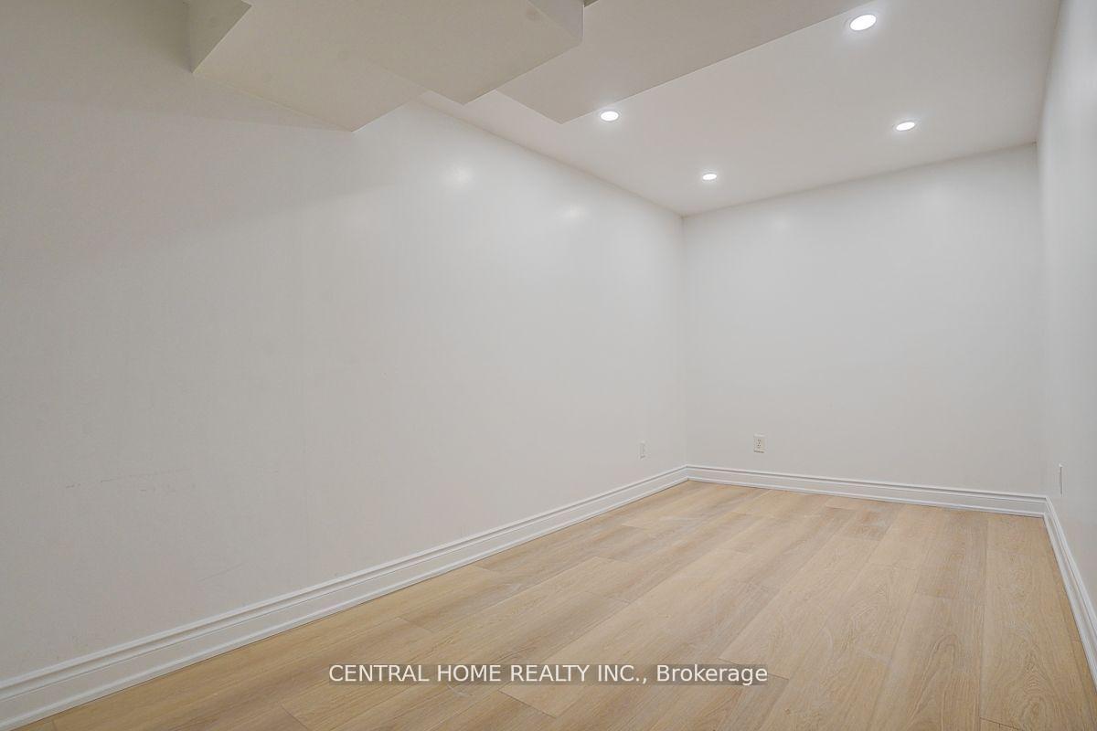 Photo 9 of Unit Bsmt, 47 Stella Drive, Markham, Middlefield — HOMEH