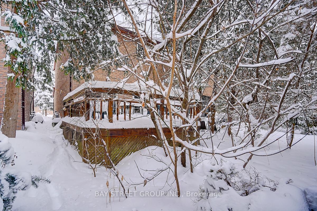 Photo 5 of 193 Cottonwood Court, Markham, Bayview Fairway-Bayview Country Club Estates — HOMEH