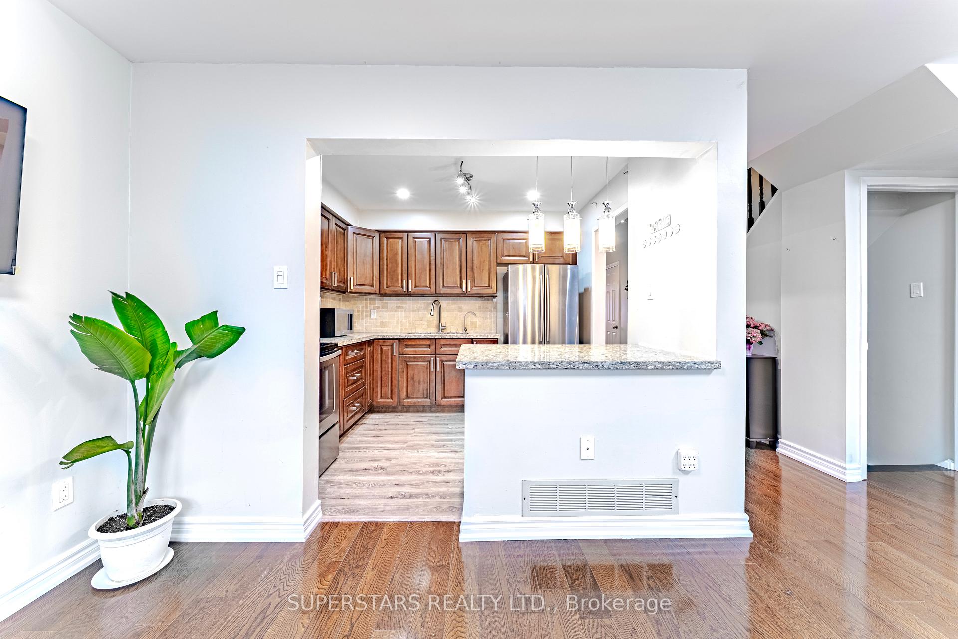 Photo 15 of 15 Harness Circle, Markham, Milliken Mills East — HOMEH