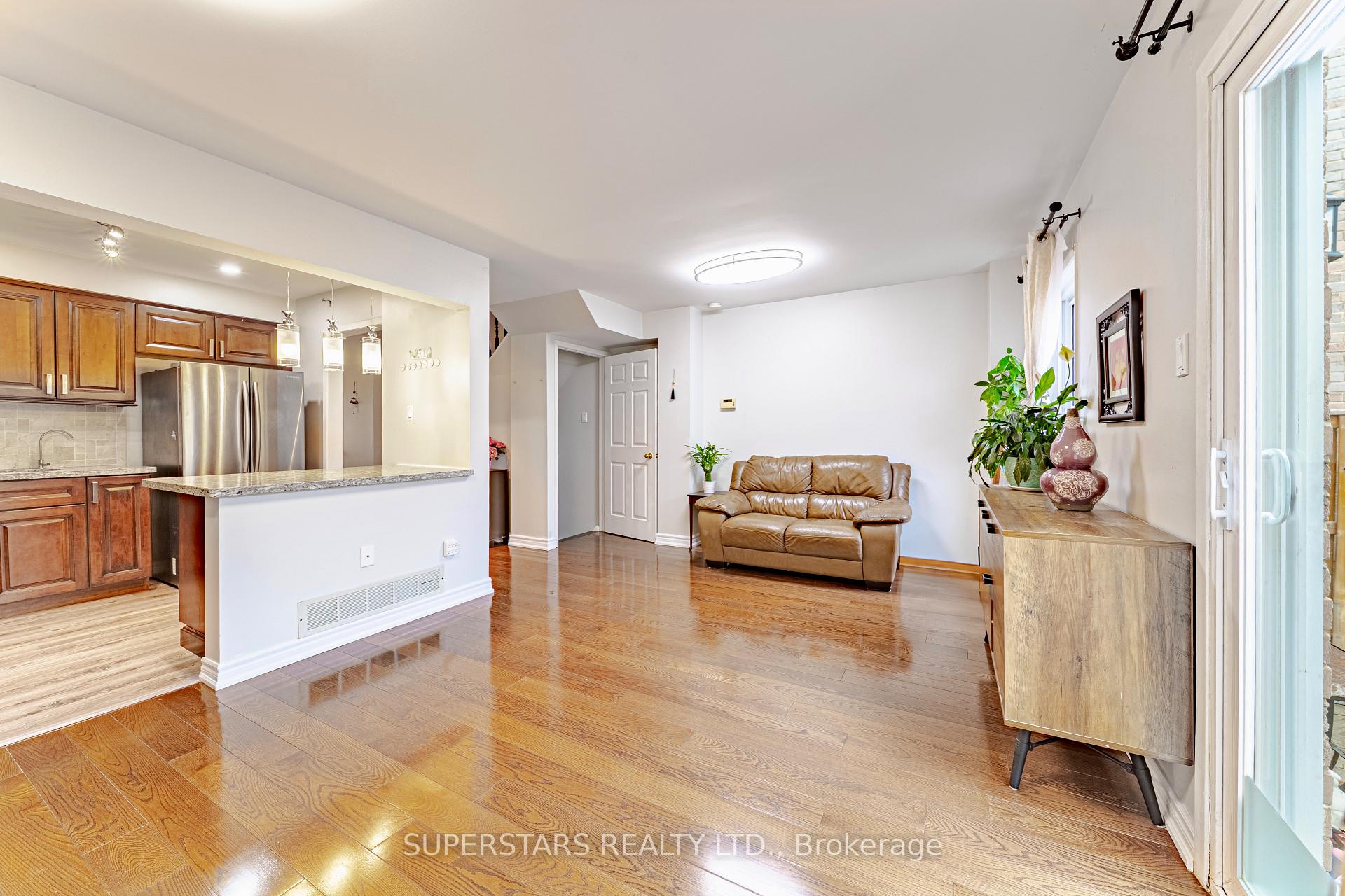 Photo 20 of 15 Harness Circle, Markham, Milliken Mills East — HOMEH