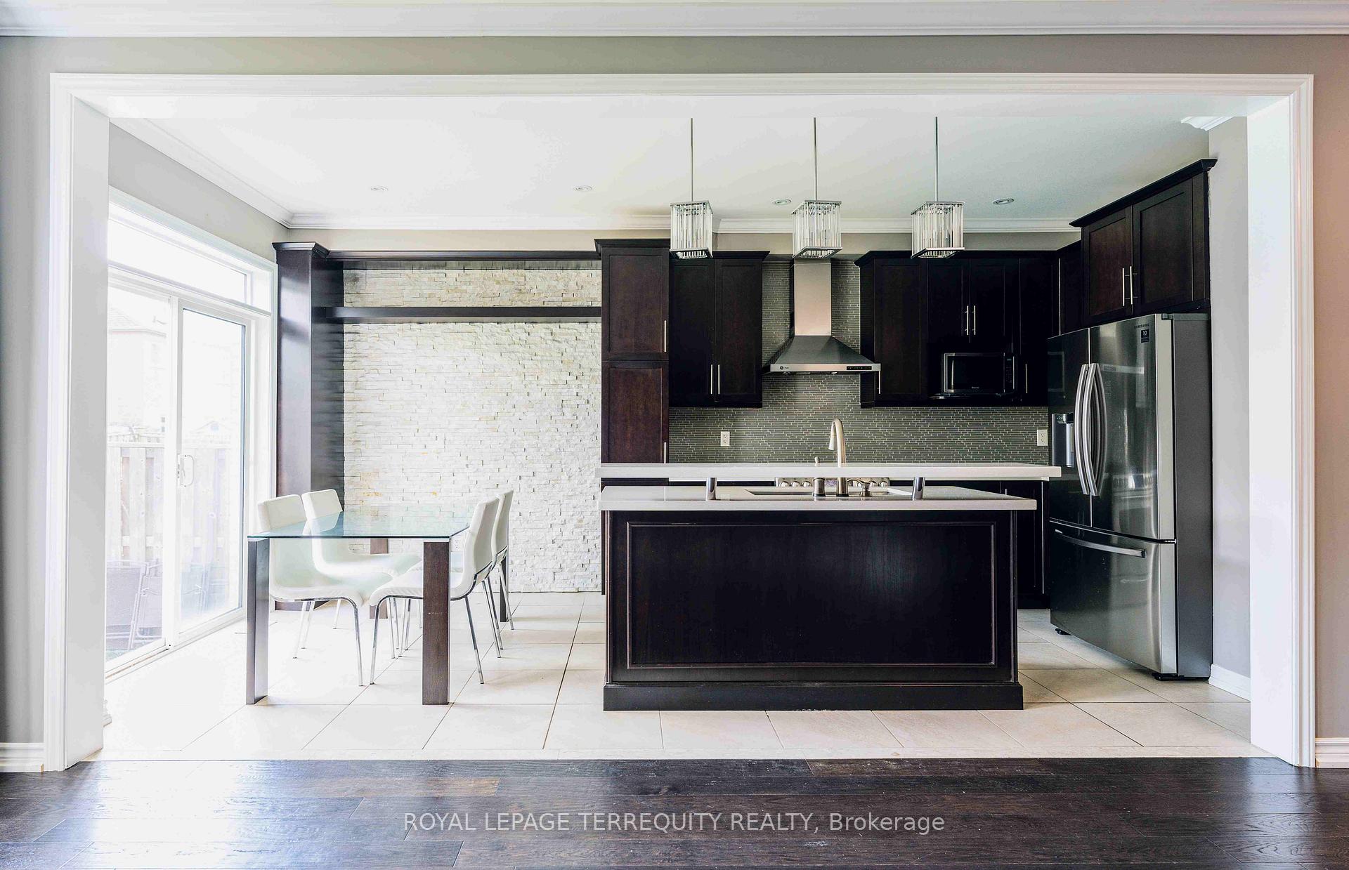 Photo 8 of 15 Hermitage Boulevard, Markham, Wismer — HOMEH