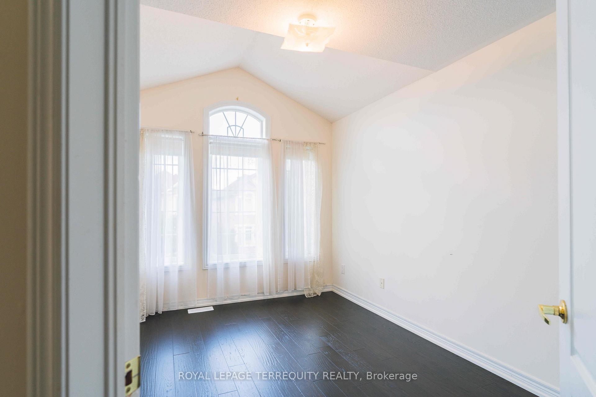 Photo 20 of 15 Hermitage Boulevard, Markham, Wismer — HOMEH