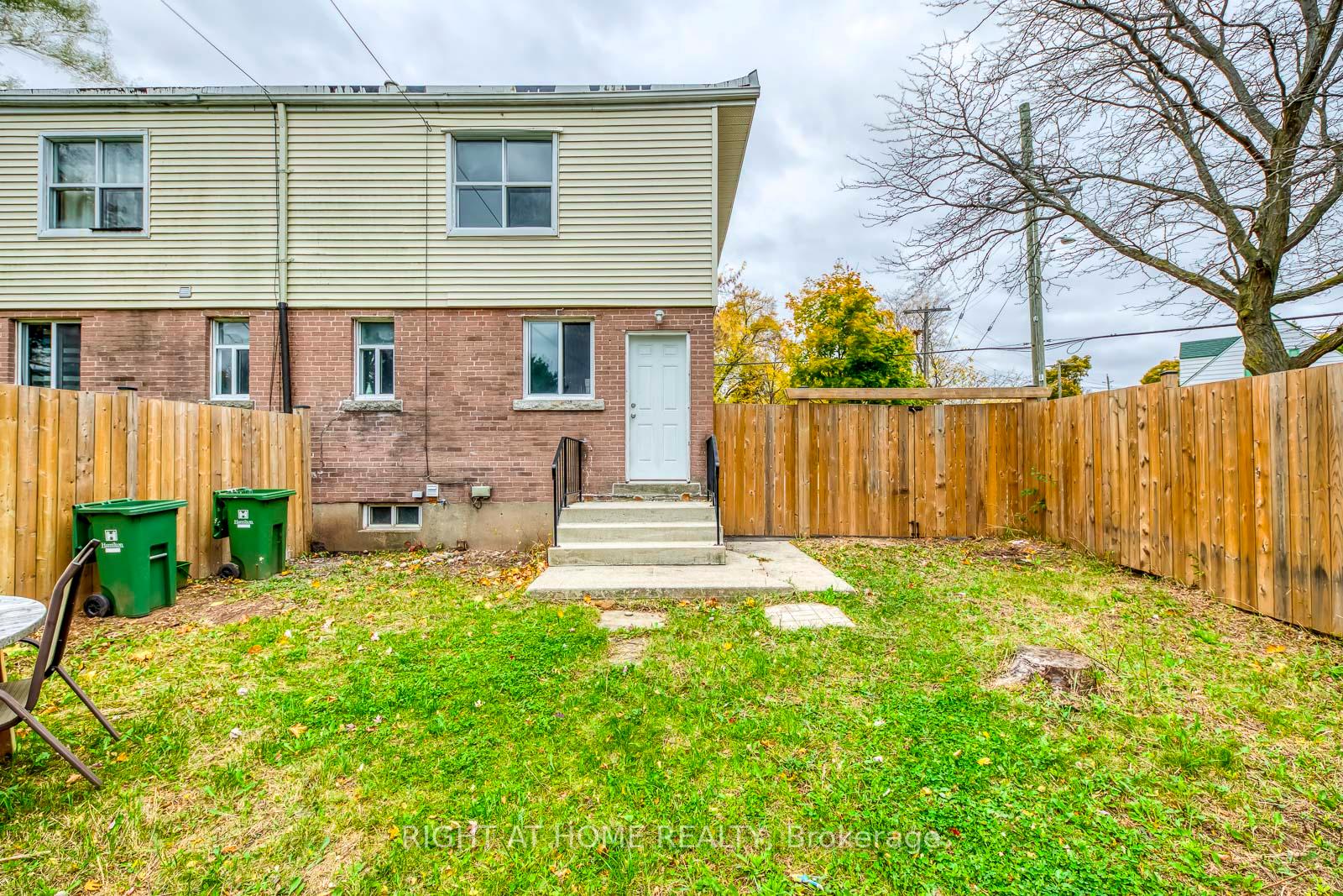 Photo 23 of 98 Armstrong Avenue, Hamilton, McQuesten — HOMEH